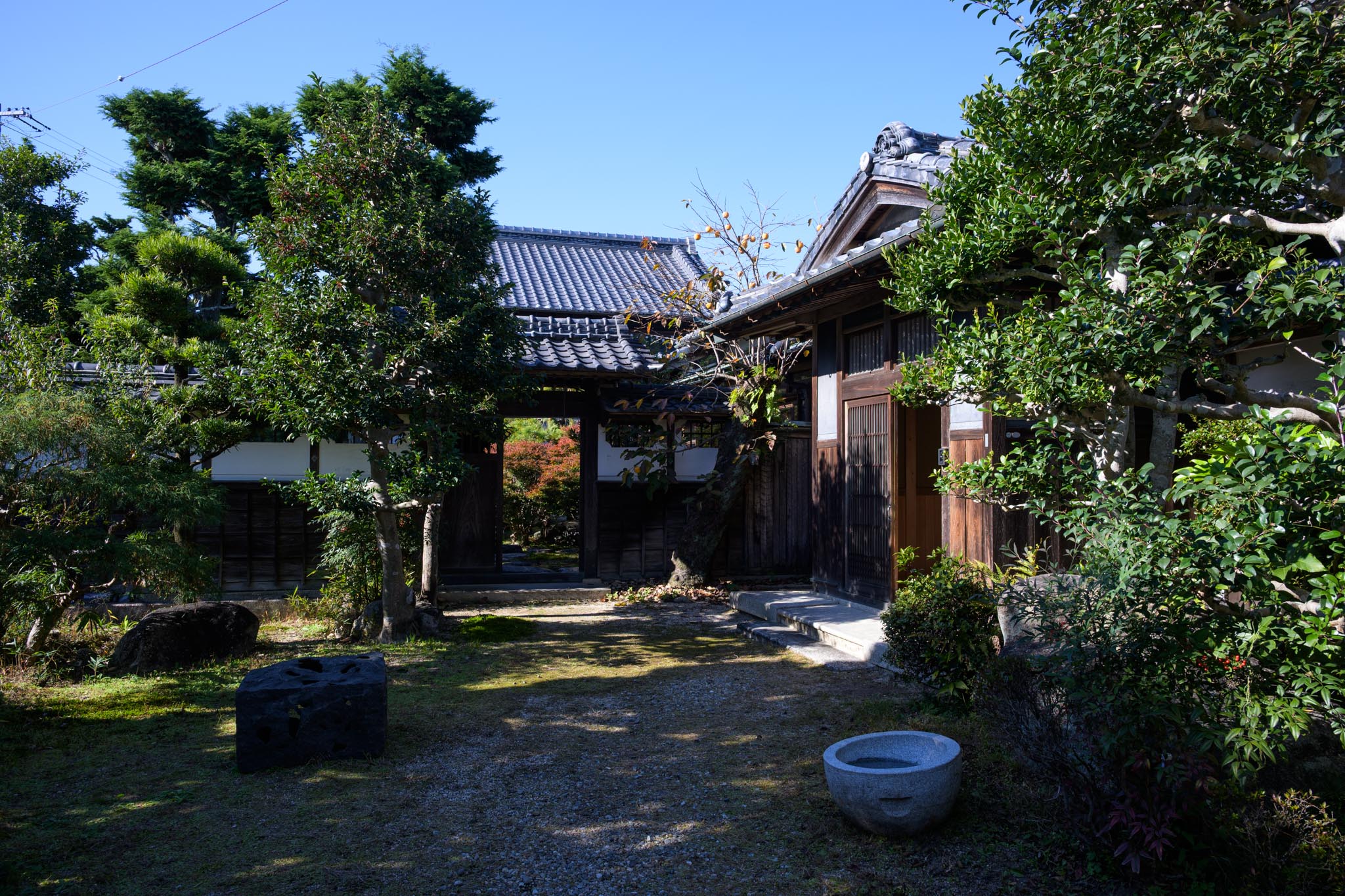 2025年菰山展松原豊展示「染みる時間と写真のかたち」